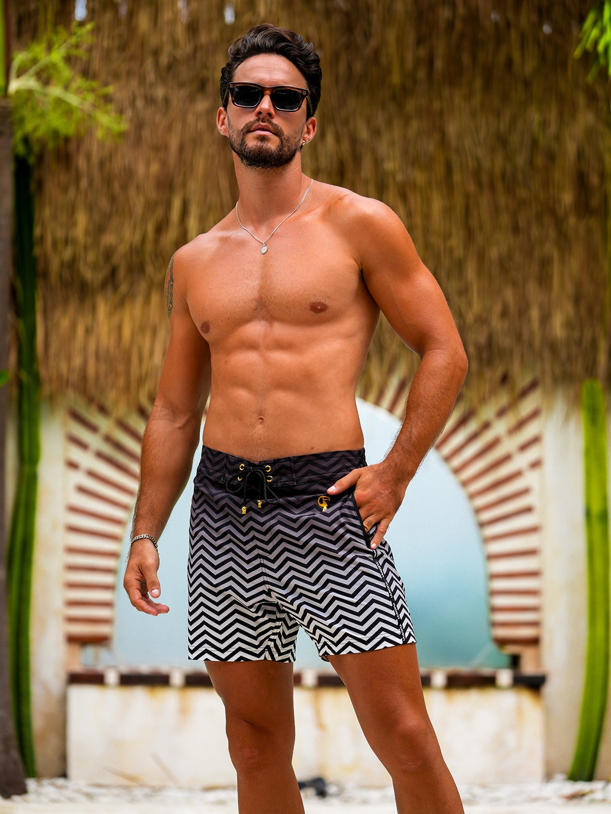 Onyx Vibe 5" Shorts / Board shorts Tucann