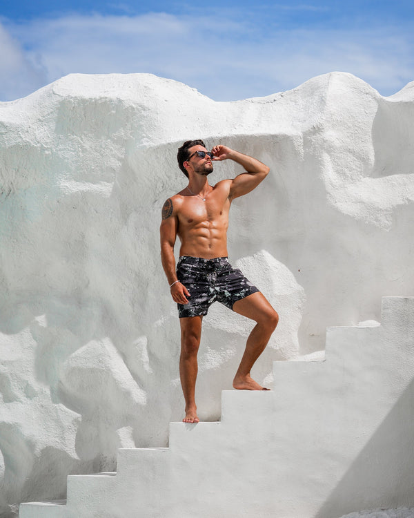 Black Splatter White - 5" Swim Trunks Tucann 