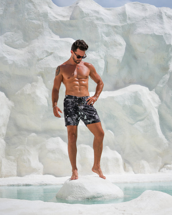 Black Splatter White - 5" Swim Trunks Tucann 