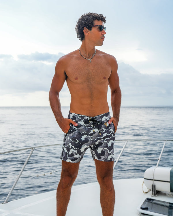 Rough Seas - Black 5" Tucann 